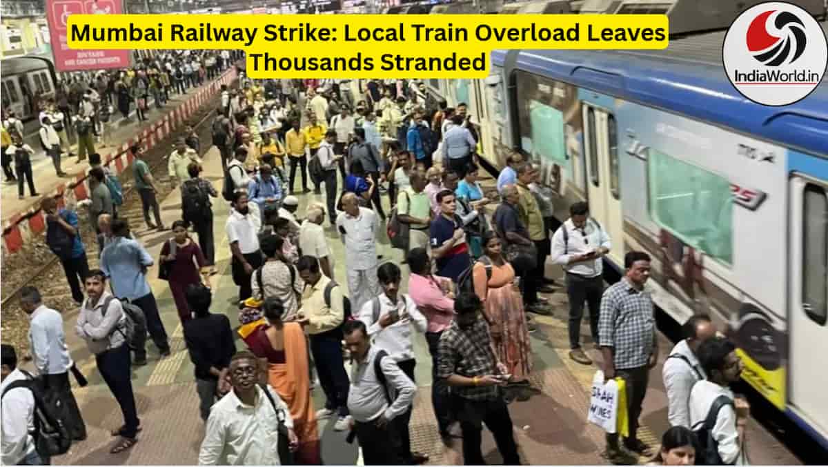 Mumbai Local Trains Overcrowded